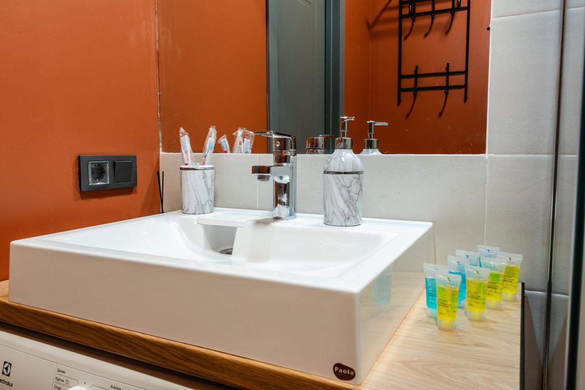 новый жк комфорт сити Apartment